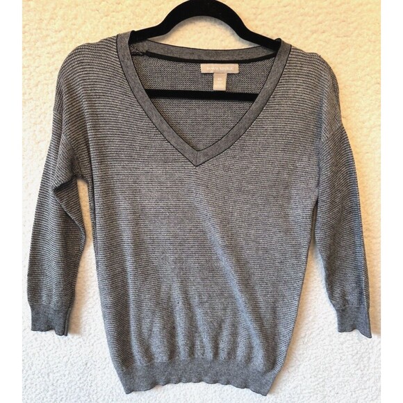 BANANA REPUBLIC Pullover V-Neck Gray Knit Sweater Women's Size‎ XS Silk Blend - Picture 1 of 9